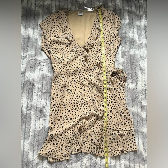 Aritzia Sunday Best Savoy Wrap Dress Size 4 - Picture 7 of 12